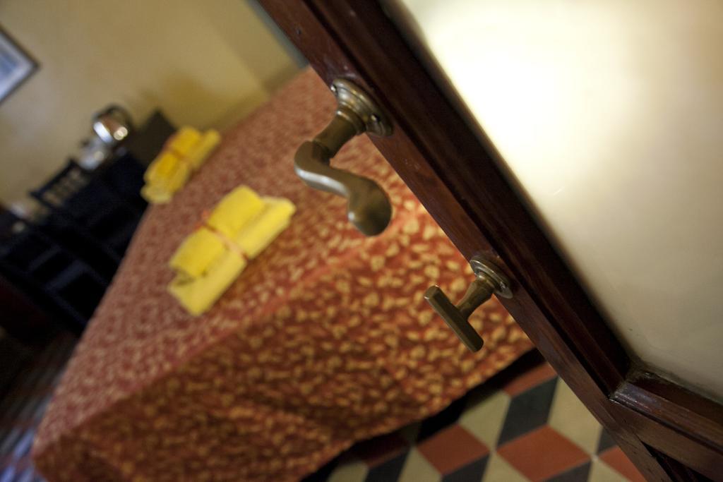 Condotta House B&B Флоренция Экстерьер фото